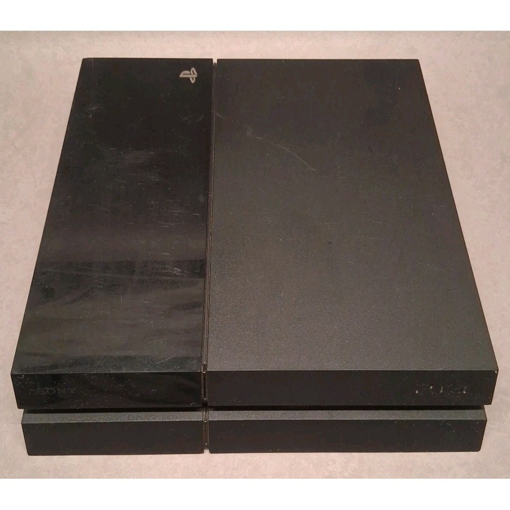 PlayStation 4 PS4 CUH-1215A 500gb Console Only Parts or Repair won't power on
